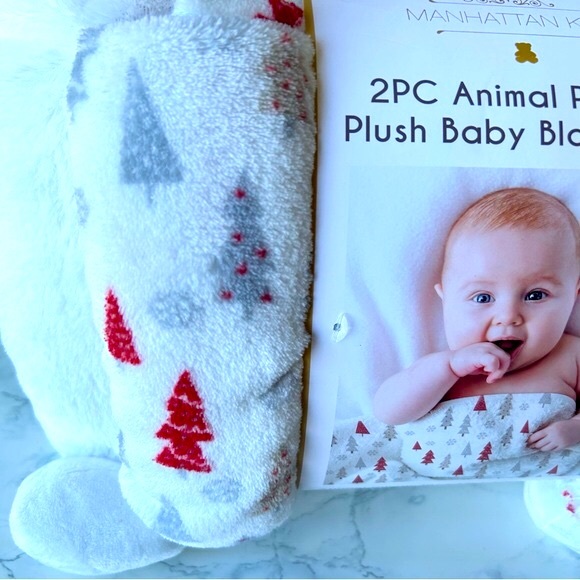 Manhattan kids Baby Blanket with trees and Polar Bear Pillow 2pc Set holiday New - Picture 5 of 6